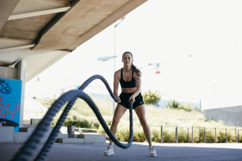 Battle Rope Training: Effektivität, Trainingsplanung und Zielgruppen im Überblick